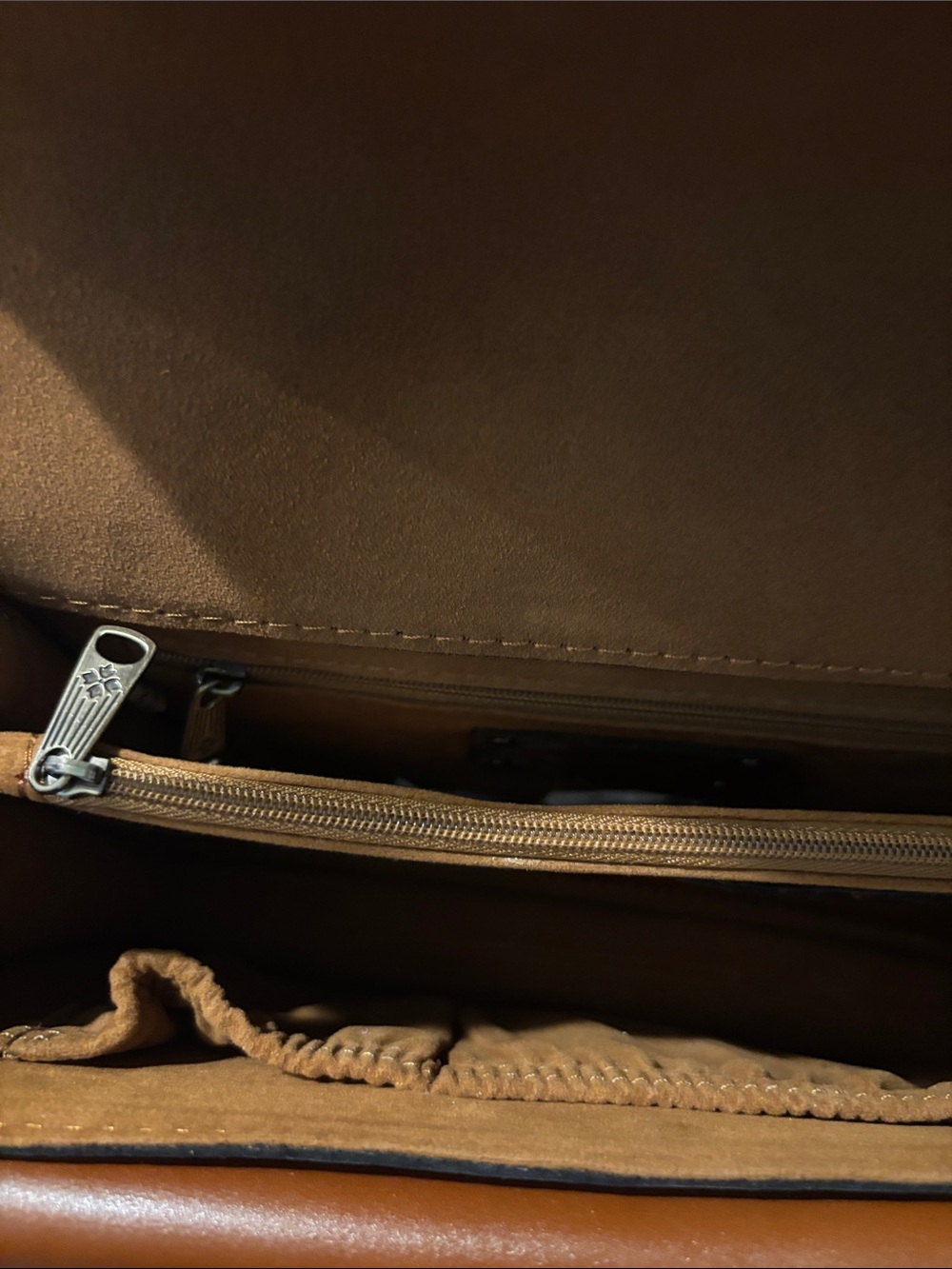 Patricia Nash Tan Floral Leather Crossbody with Brown Trim - Picture 4 of 7